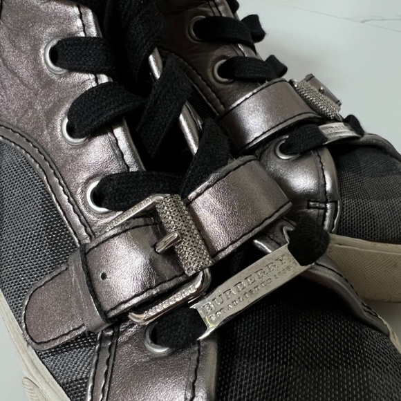 Burberry high tops size 35 - Picture 3 of 3